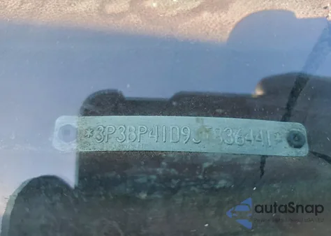 1988 Plymouth Reliant Le z USA, uszkodzony, nr VIN 3P3BP41D9JT836441